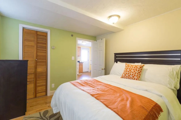 Kendall Square Apartments by Next Star