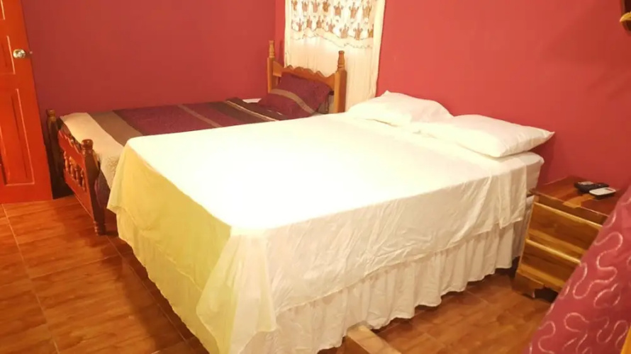 Hotel Los Troncos