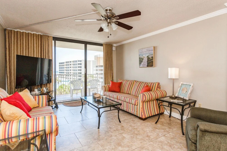 7205 Thomas Dr Unit C403 - 2 Br Condo