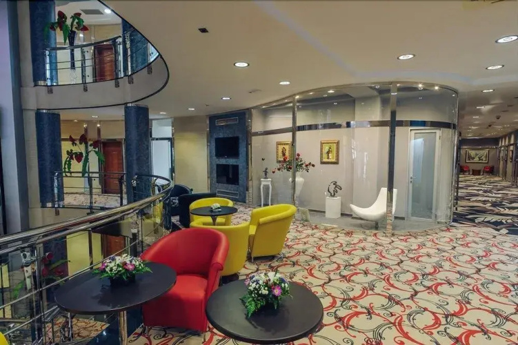 Kings Park Hotel