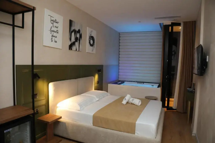 Z art Hotel