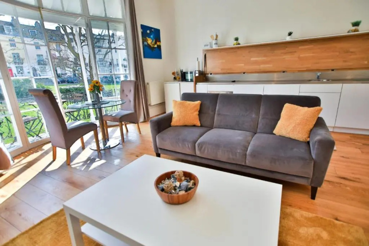 40B Wellington Suites