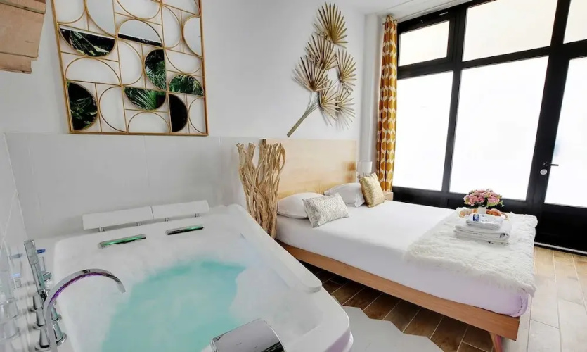 Magnificent Flat - 2br/6p - Champs Elysaes