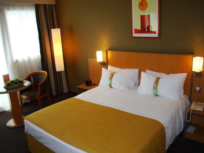 Holiday Inn Calais by IHG