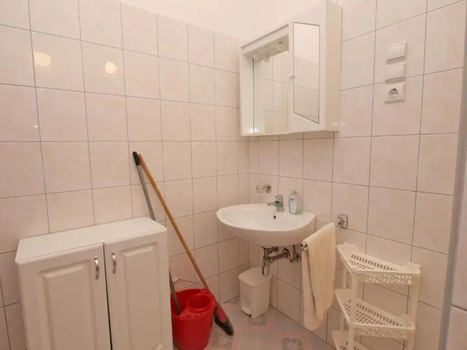 Apartment Rov 894
