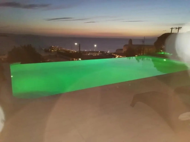 1 Bedroom Apartment with sea view