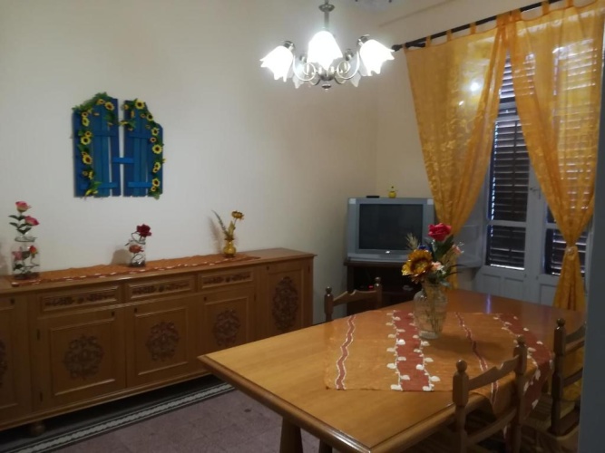 3 Bedrooms Apartment