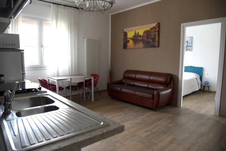 Cozy 5 people Apartament