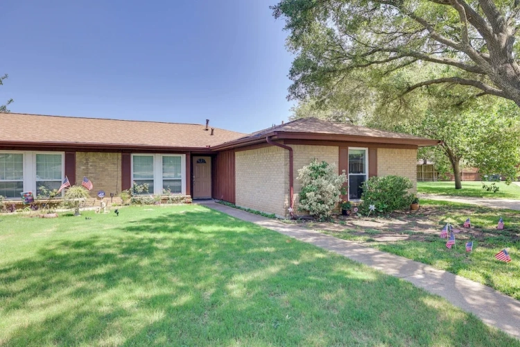 3 Bedrooms Cottage