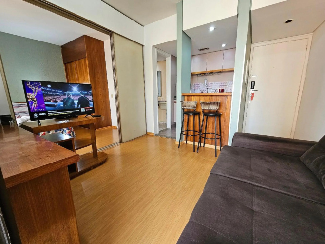 Flat Qi Ibirapuera com Sacada Uh-2307