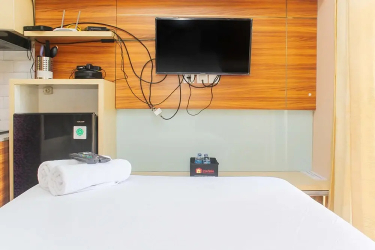 Cozy Studio At Springlake Summarecon Bekasi Apartment