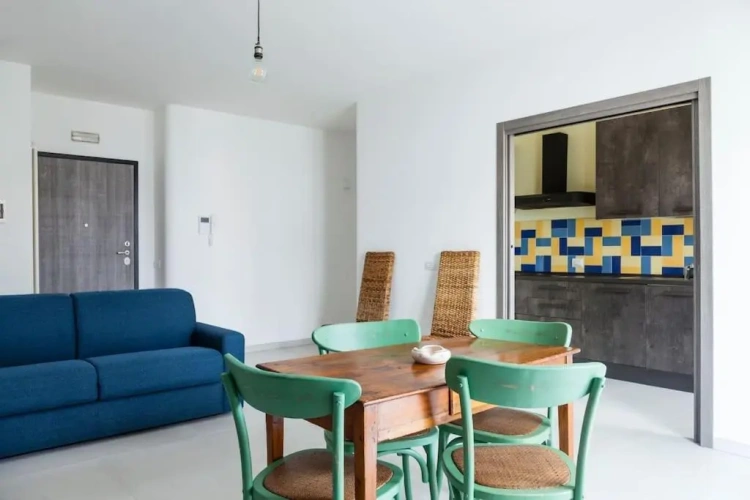 2 Bedrooms Apartment
