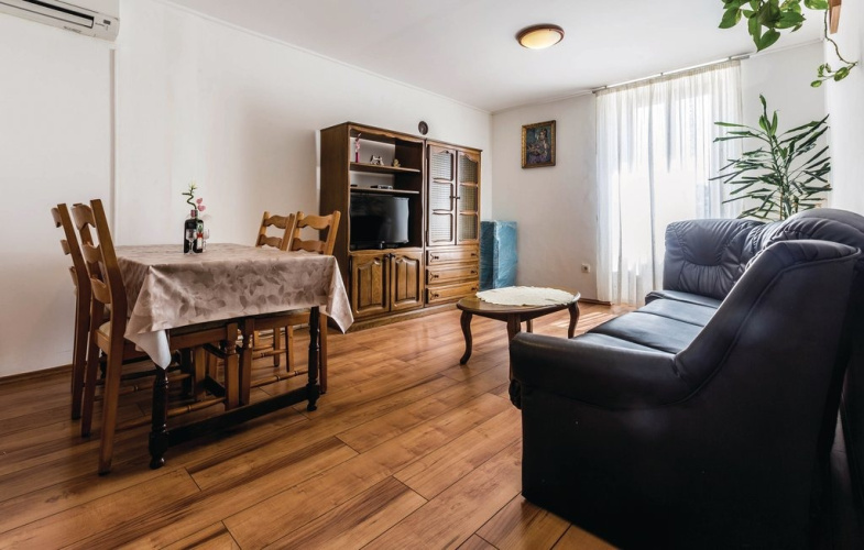 Apartment Roland