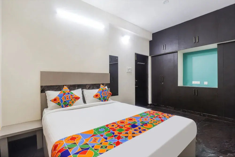 Fabhotel Vista Park