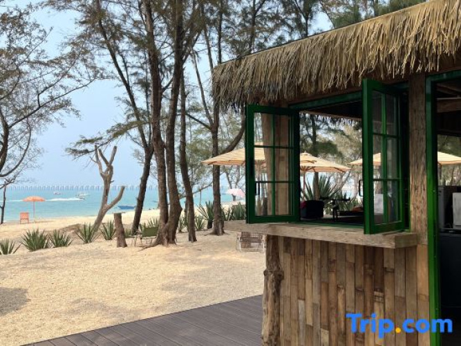 North Shore Qingfeng Hotel (Weizhou Island Branch, Beihai)