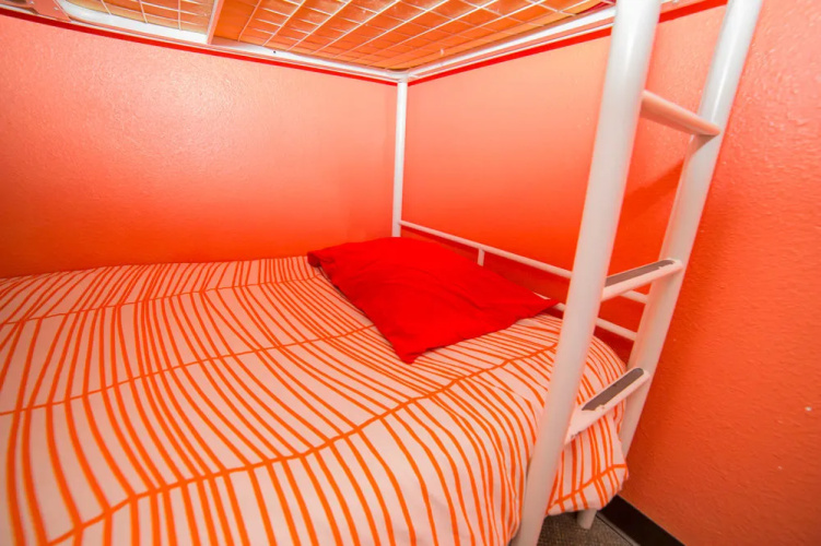ITH Zoo Hostel San Diego