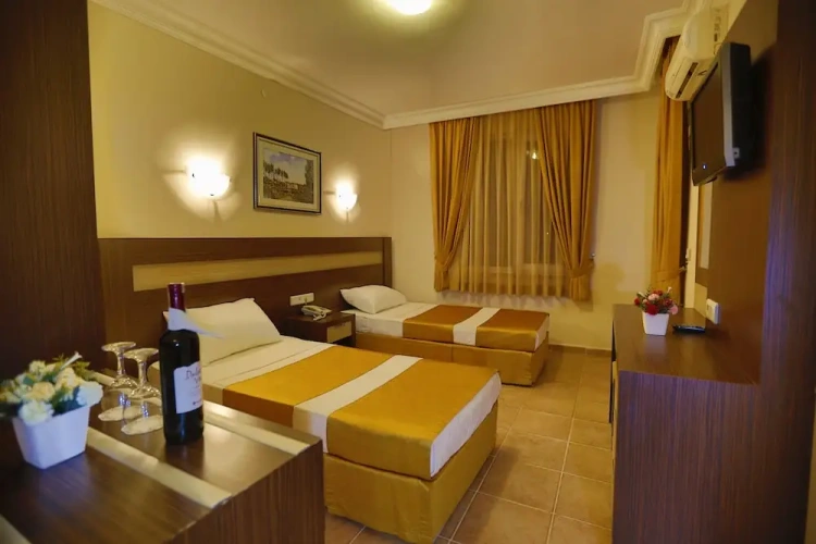 1 Bedroom Standard Double room with balcony