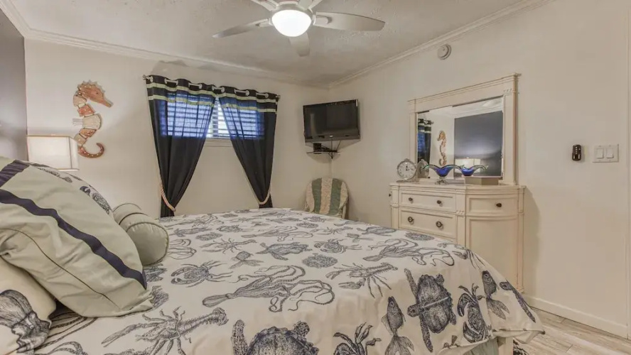 Crystal Villas 6A