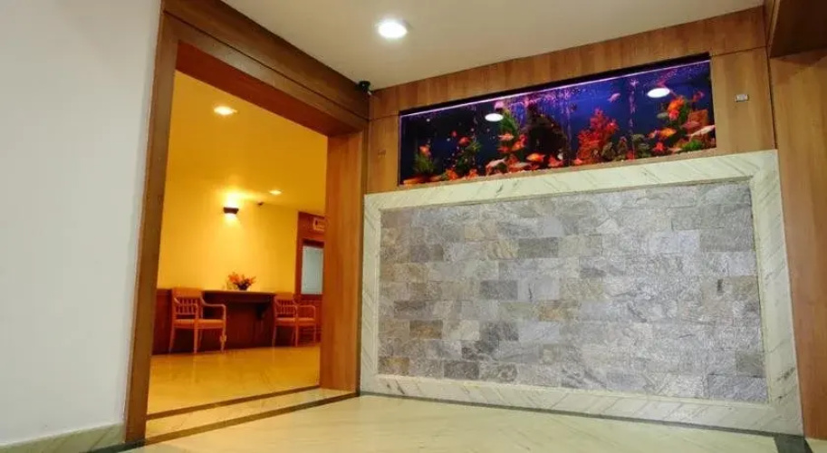 Hotel Pooram International