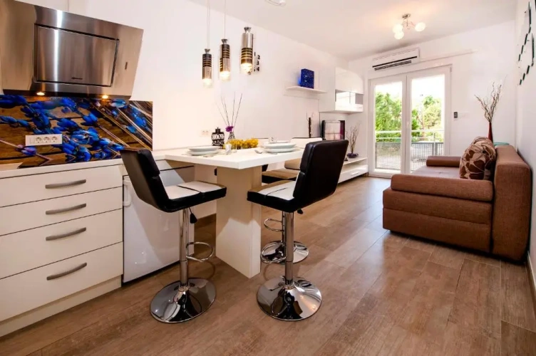 1 Bedroom Deluxe Apartment