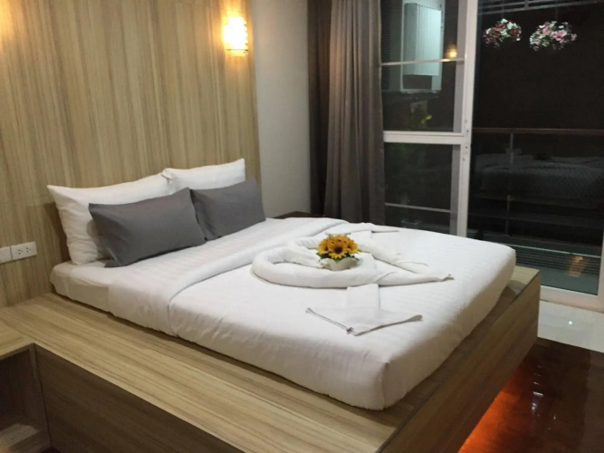 D Box Hostel