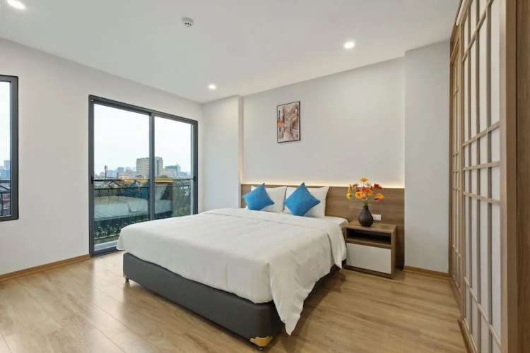 Premier room