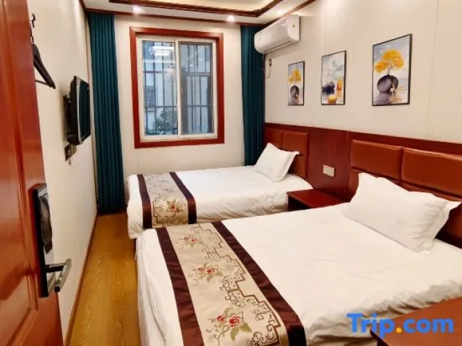 Economy room