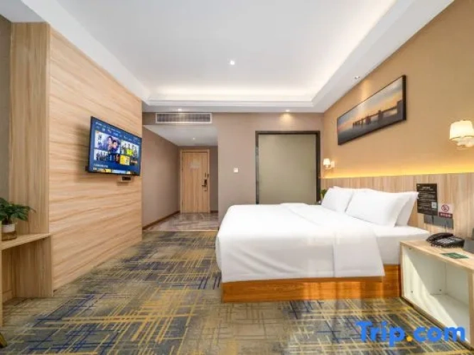 Standard Double room with river view