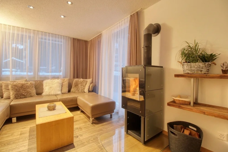 3 Bedrooms Luxury Apartment