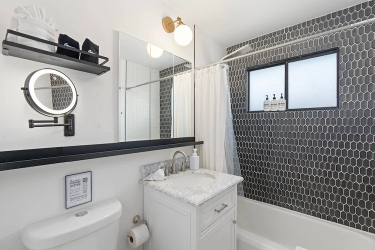 Midtown Digs