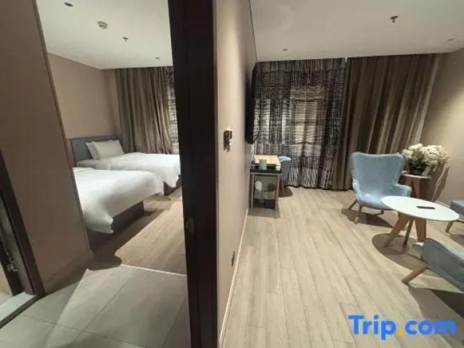 Double Suite