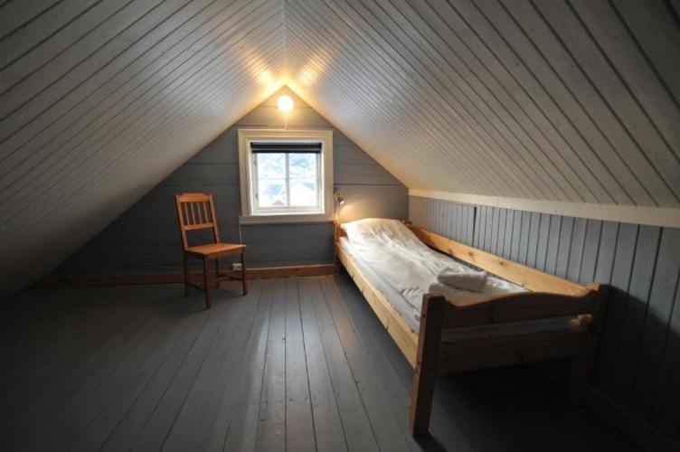 3 Bedrooms Apartment