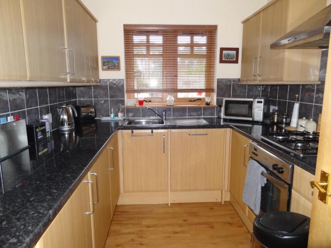 3 Bedrooms Cottage