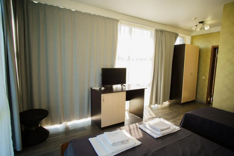 Aschamta hotel (Ashamta)