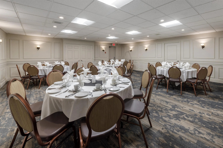 Best Western Parkway Inn & Conference Centre photo 33