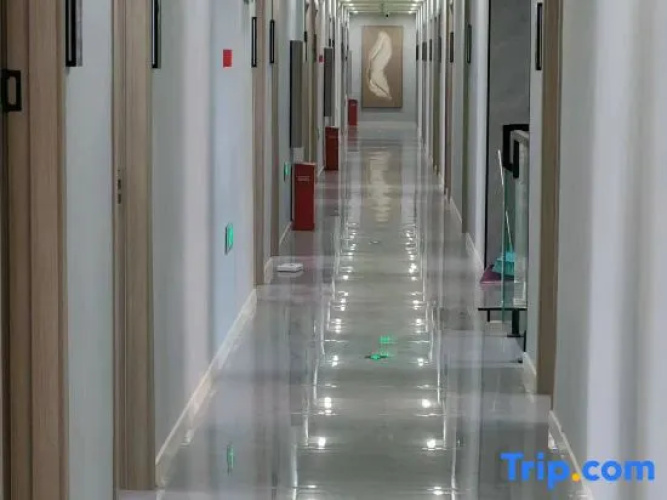 Guangde Bright Future Hotel (Yingchun Street)