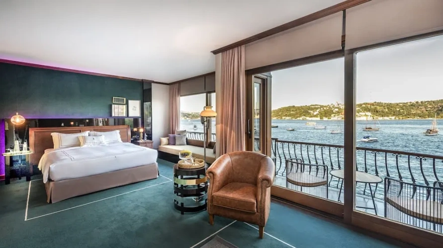 Bosphorus Penthouse Suite
