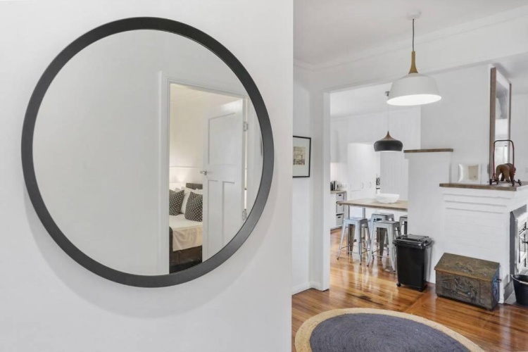 4 Bedrooms Cottage