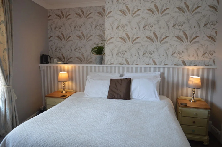 The Ilchester Arms