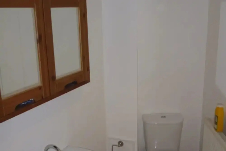 Modern 1 Bedroom Flat With Great Transport Links