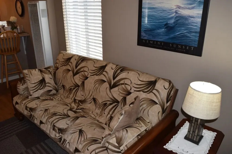 345 Hinds 2 Bedroom Cabin by Redawning