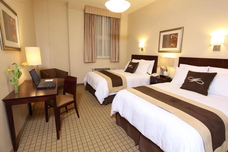 Pointe Plaza Hotel