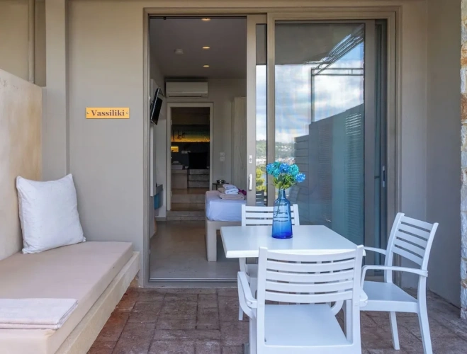 1 Bedroom Family Suite with sea view