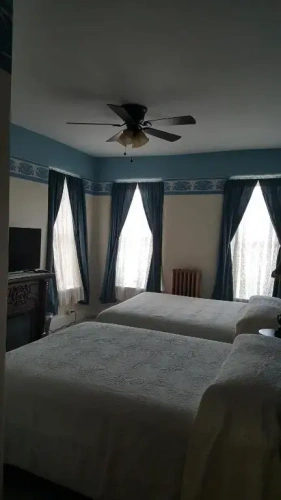 Deluxe Double Suite