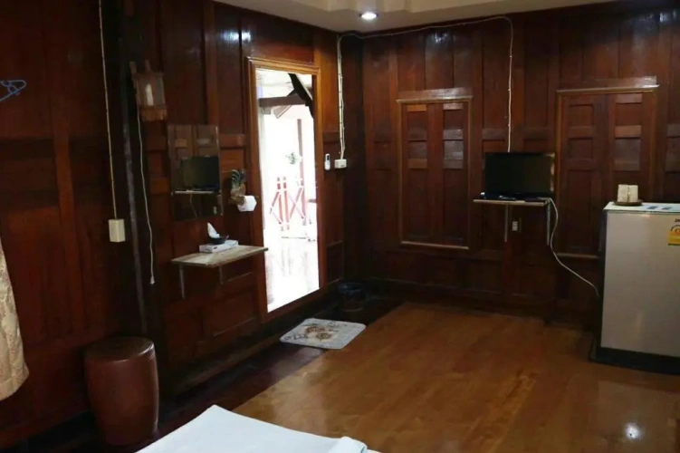 2 Bedrooms Cottage