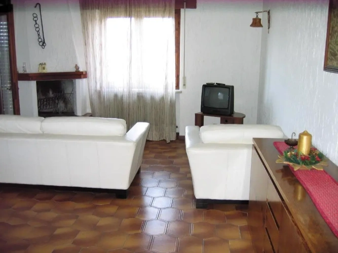 3 Bedrooms Apartment