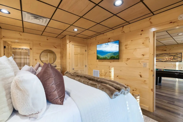 Parkway Paradise w Private Hot Tub