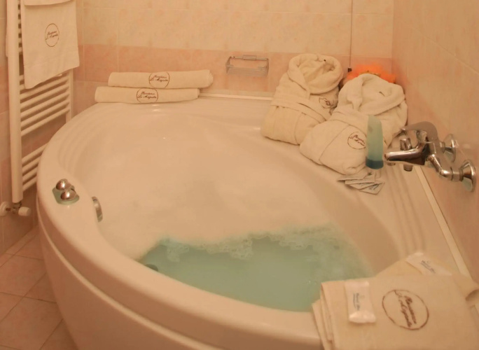 Air Hotel