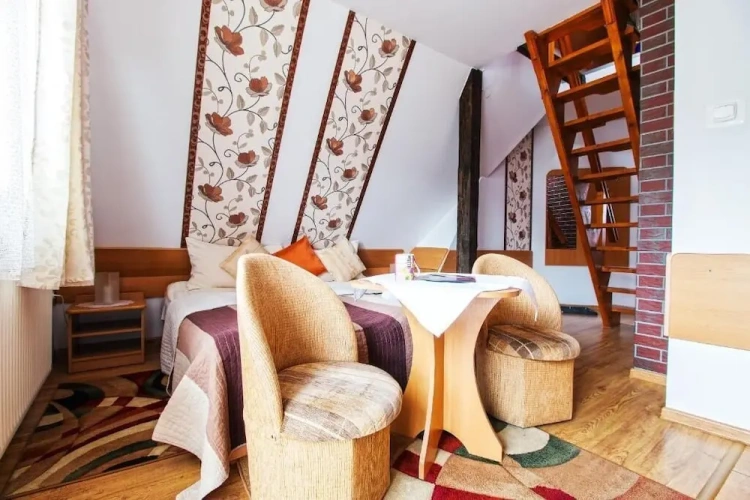 Deluxe Quadruple room