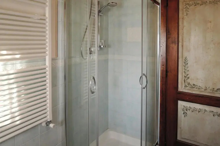 Villa in Vinci With Pool & Panoramic Views